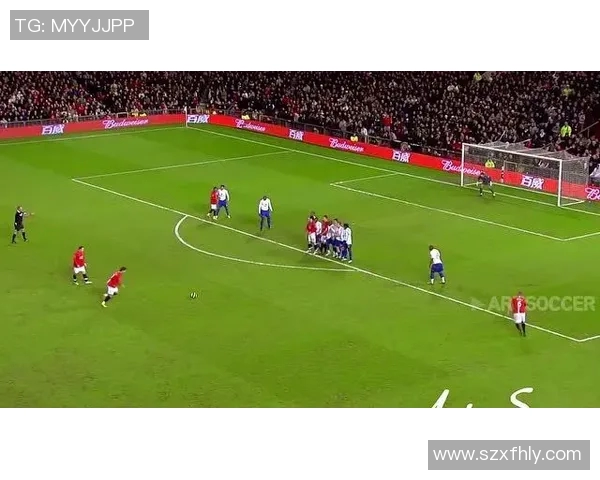 足球明星独特手势揭秘视频展现球场魅力与个性风采